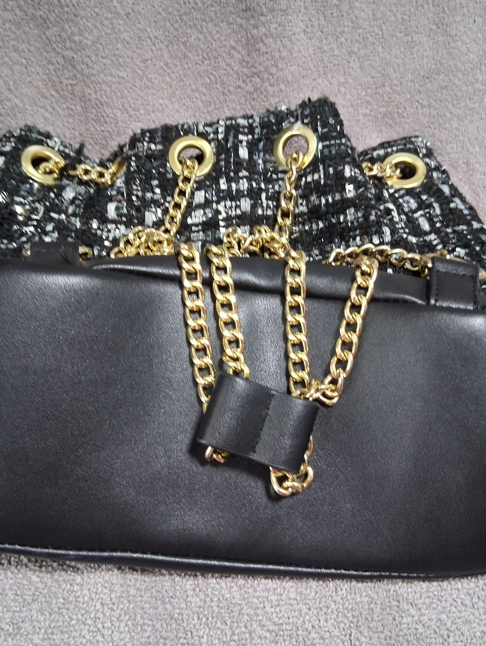 Vera New York Isabella Chain Drawstring Backpack Purse EUC Stylish & Chic